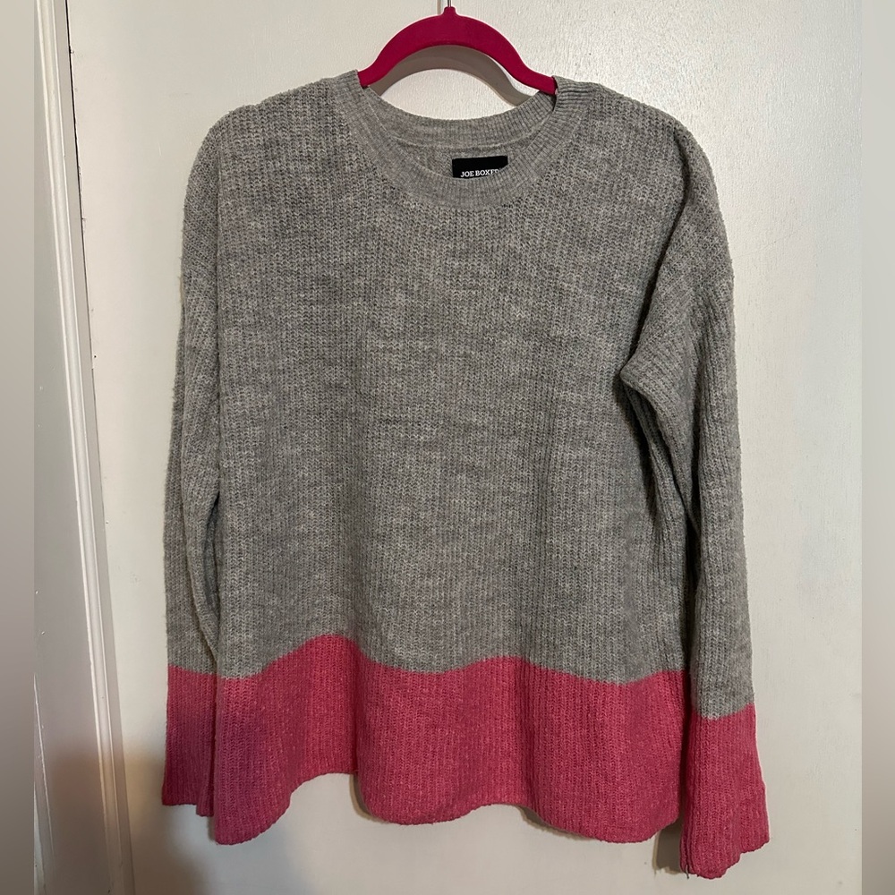 Womens Joe Boxer Sweater, grey/pink, M, EUC